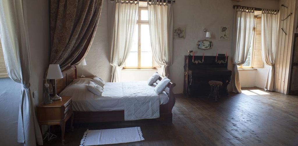Logis De Riparfonds Bed & Breakfast Bressuire Ngoại thất bức ảnh