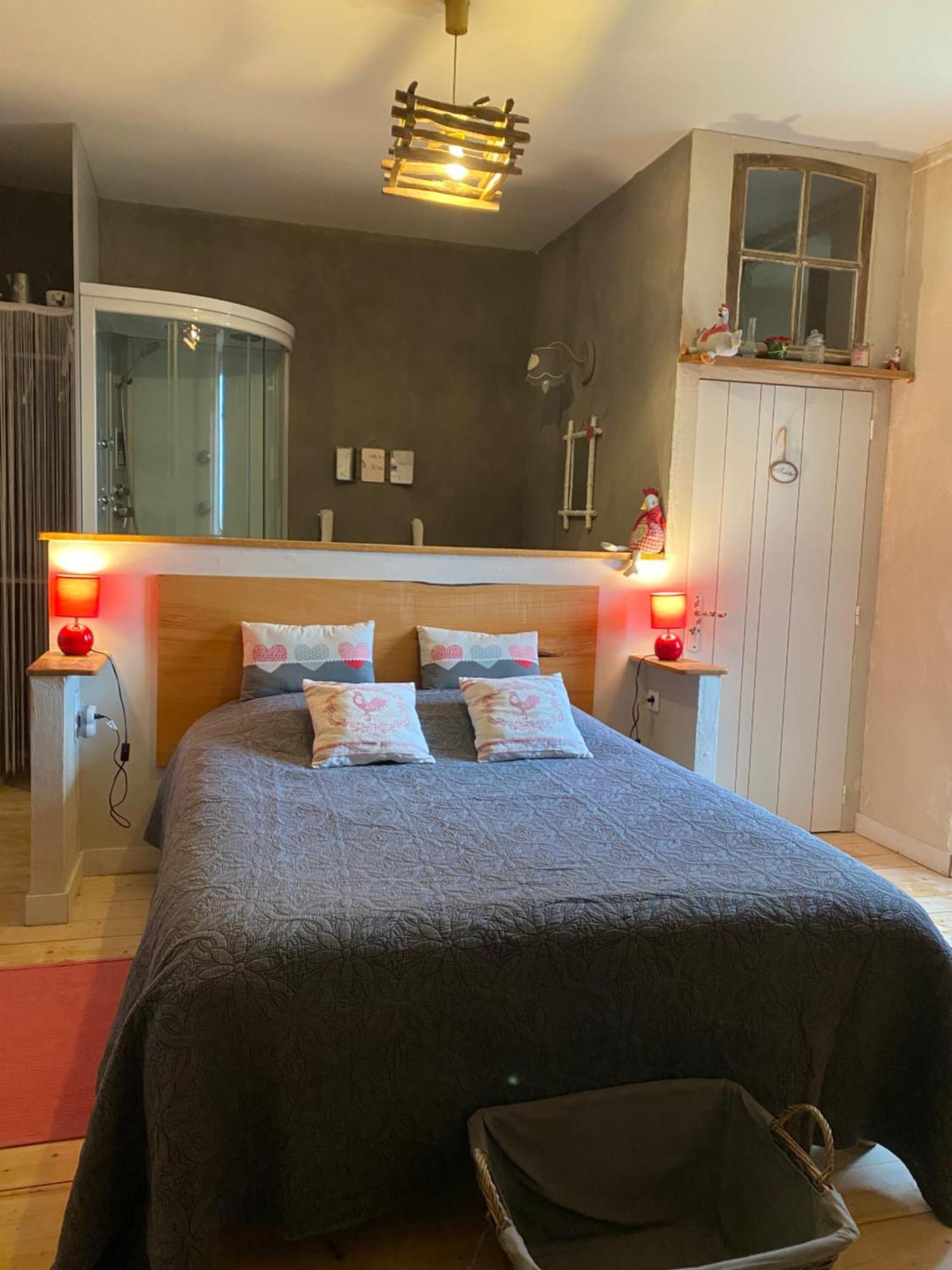 Logis De Riparfonds Bed & Breakfast Bressuire Ngoại thất bức ảnh